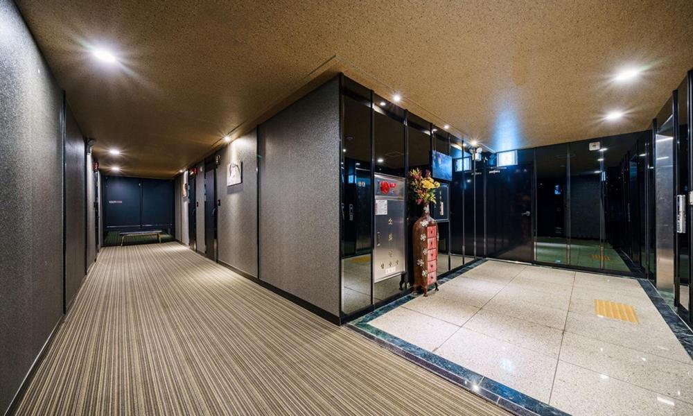 Sillim Hotel Urban Seoul Exterior photo